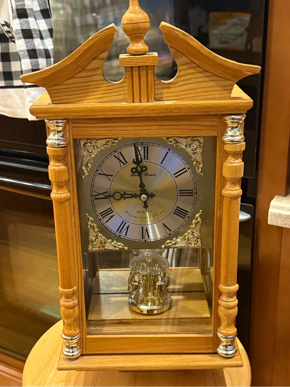 Vintage Daniel Dakota Quartz Mantle Wall clock